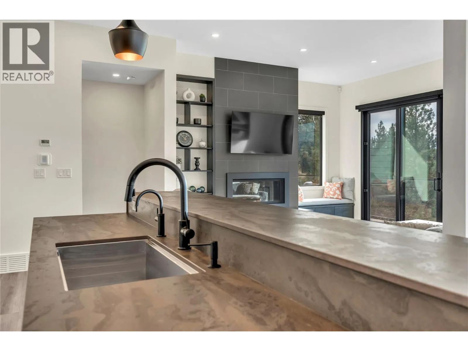 3331 Evergreen Drive Unit# 117