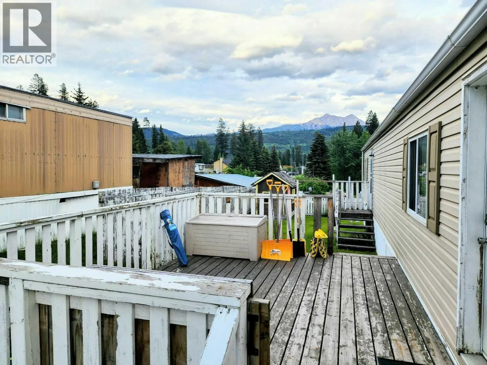 21 Champlain Place