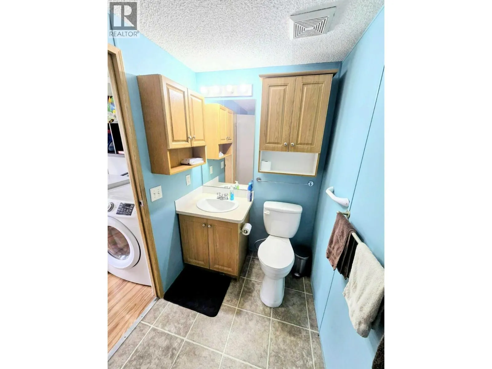 21 Champlain Place