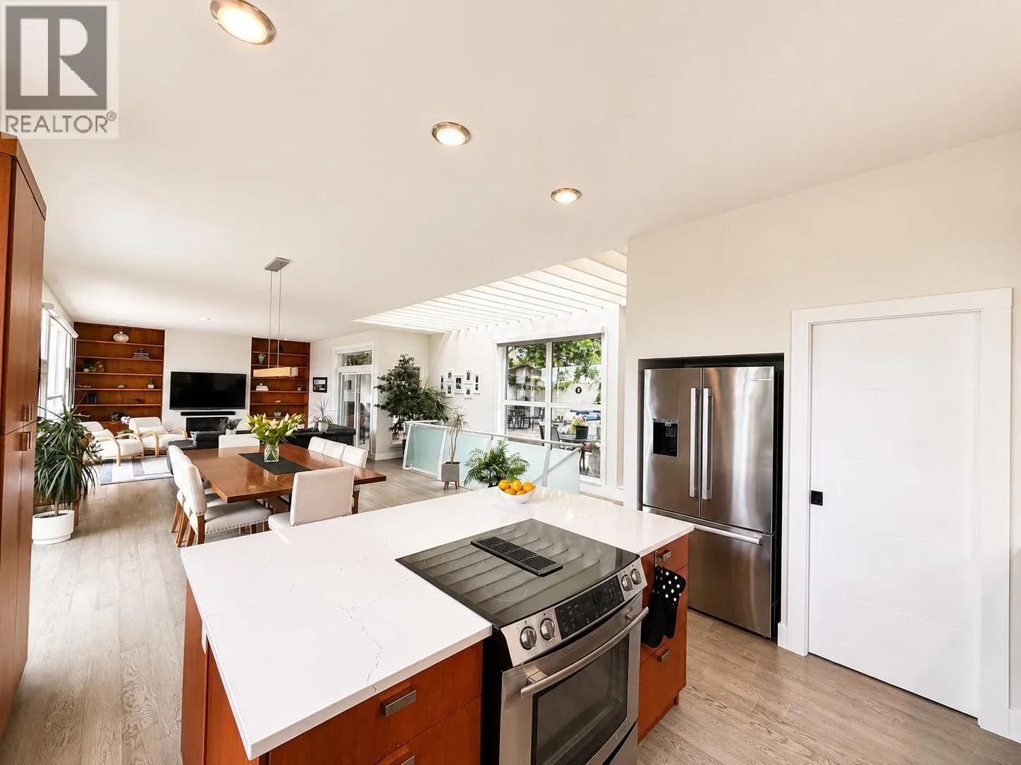 1922 Glen Gary Drive