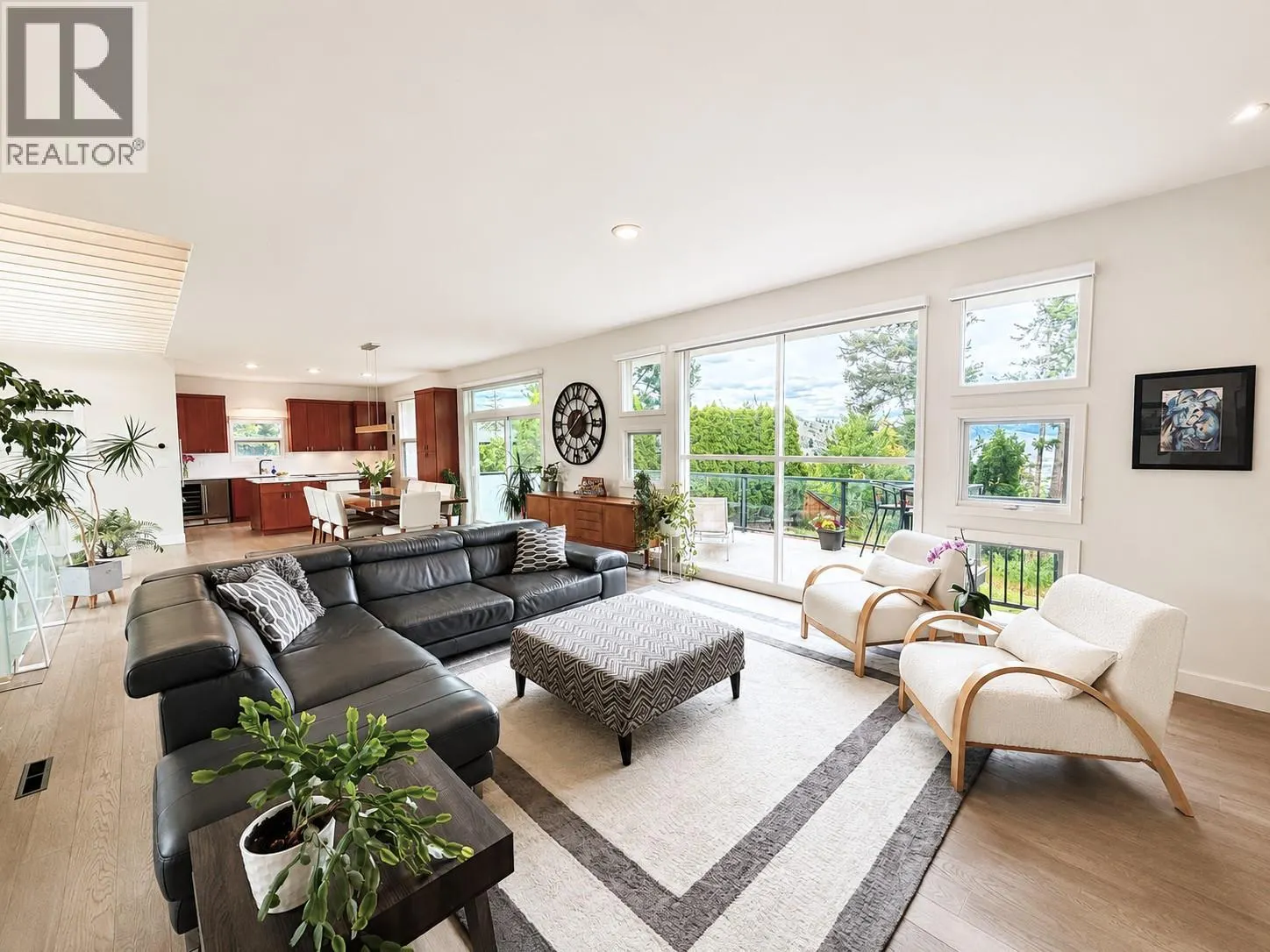 1922 Glen Gary Drive