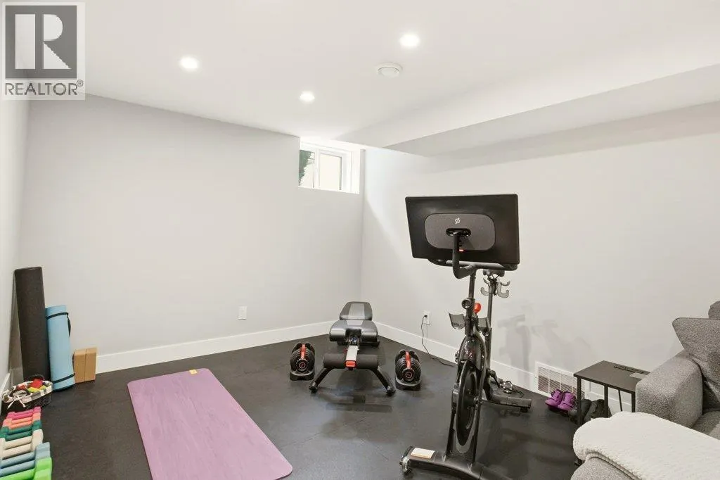 2097 Lillooet Crescent
