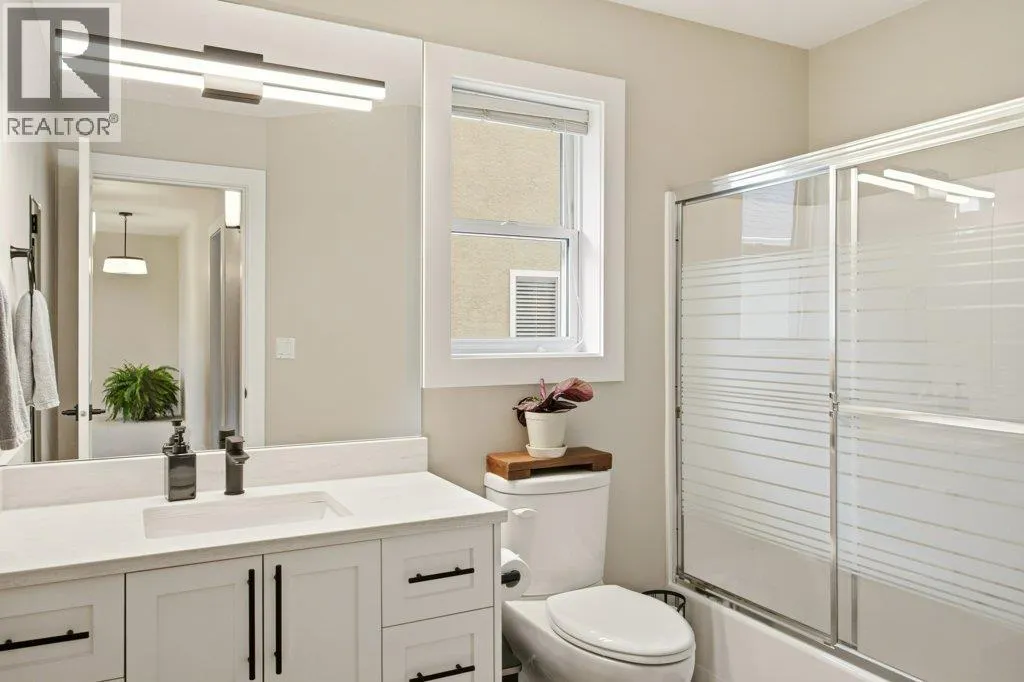 2097 Lillooet Crescent