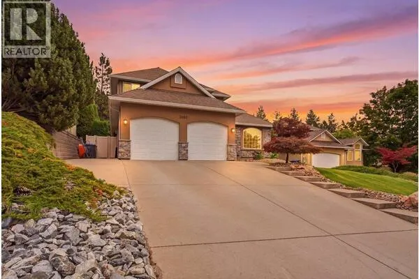 2097 Lillooet Crescent