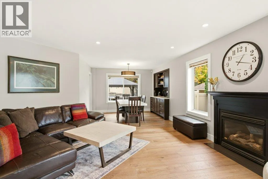 2097 Lillooet Crescent