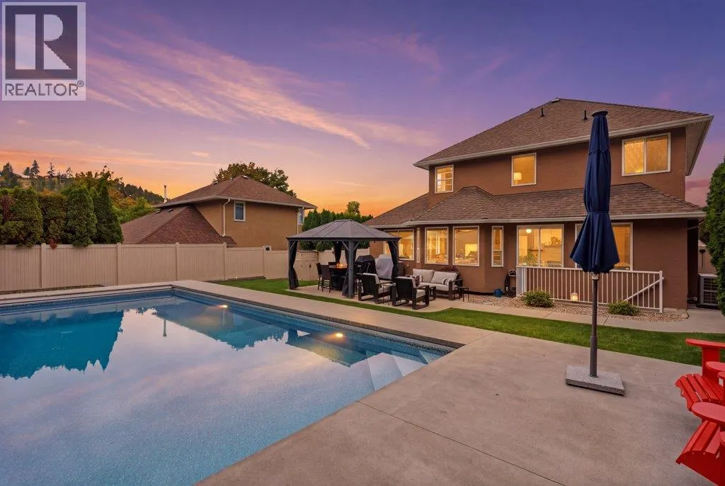 2097 Lillooet Crescent
