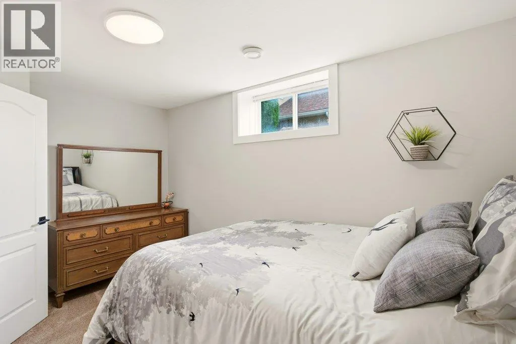 2097 Lillooet Crescent