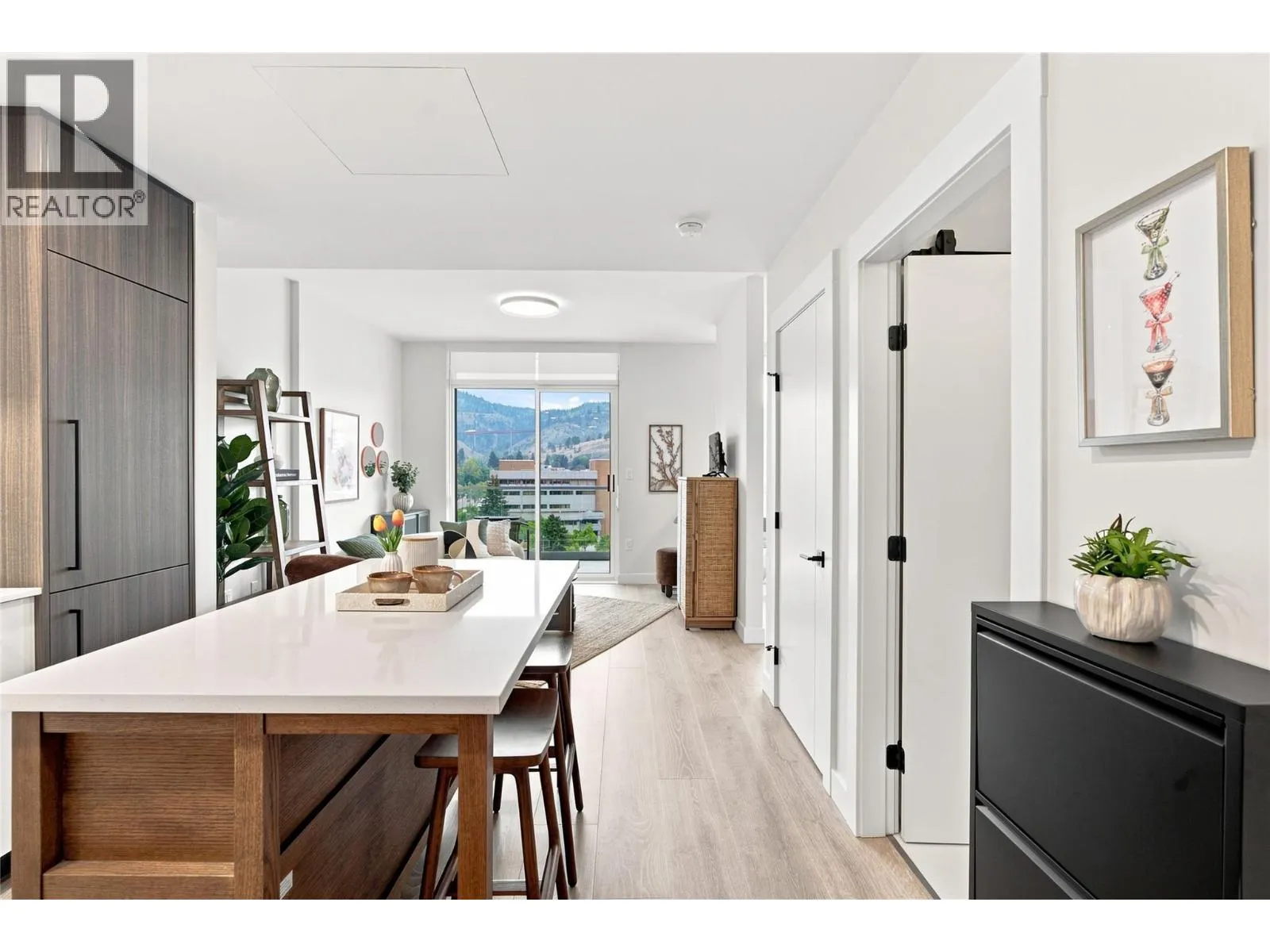 460 Nicola Street Unit# 1005