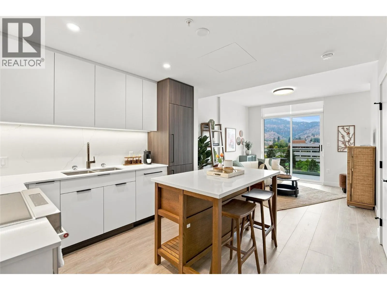 460 Nicola Street Unit# 1005