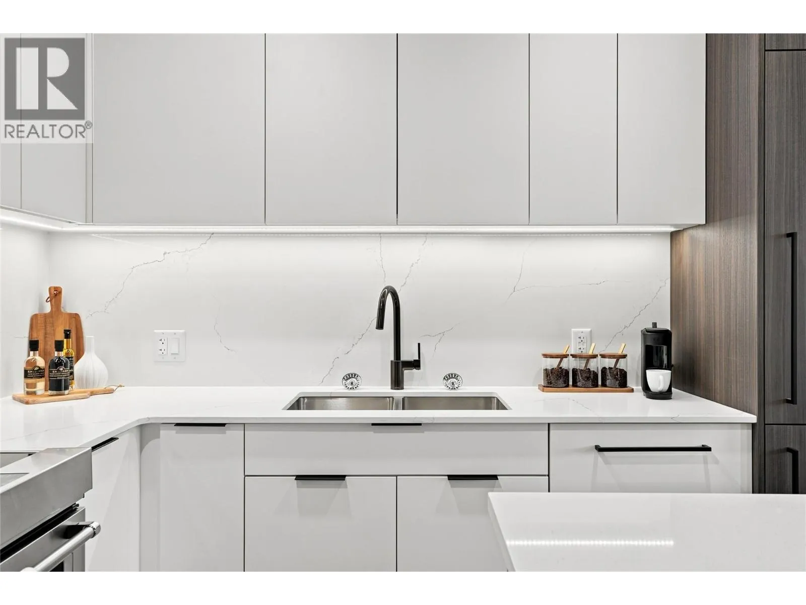 460 Nicola Street Unit# 1005