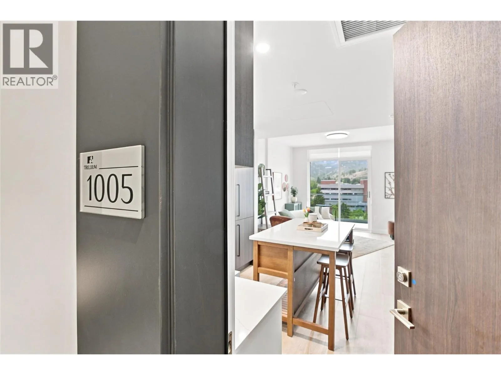 460 Nicola Street Unit# 1005