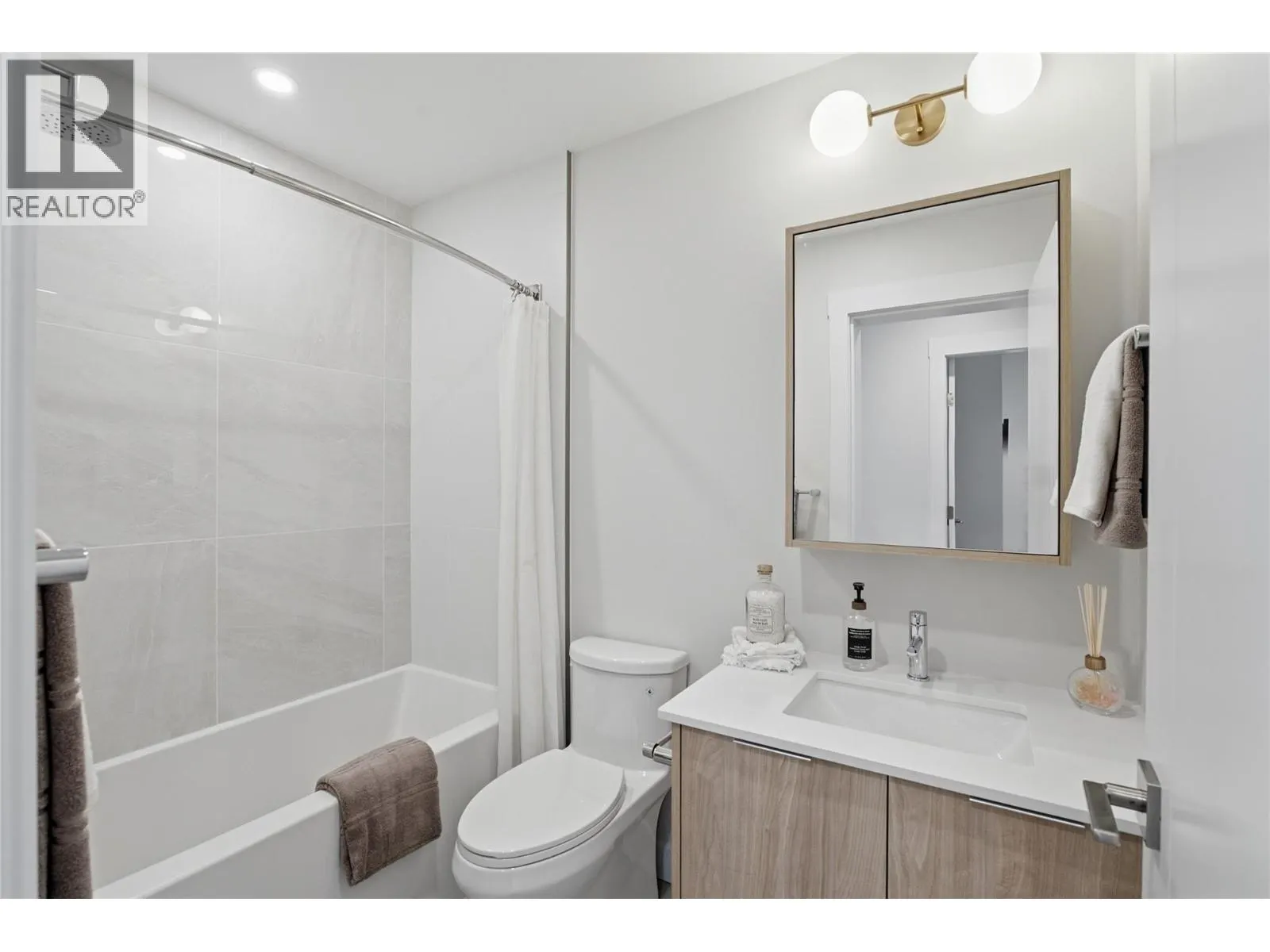 460 Nicola Street Unit# 508