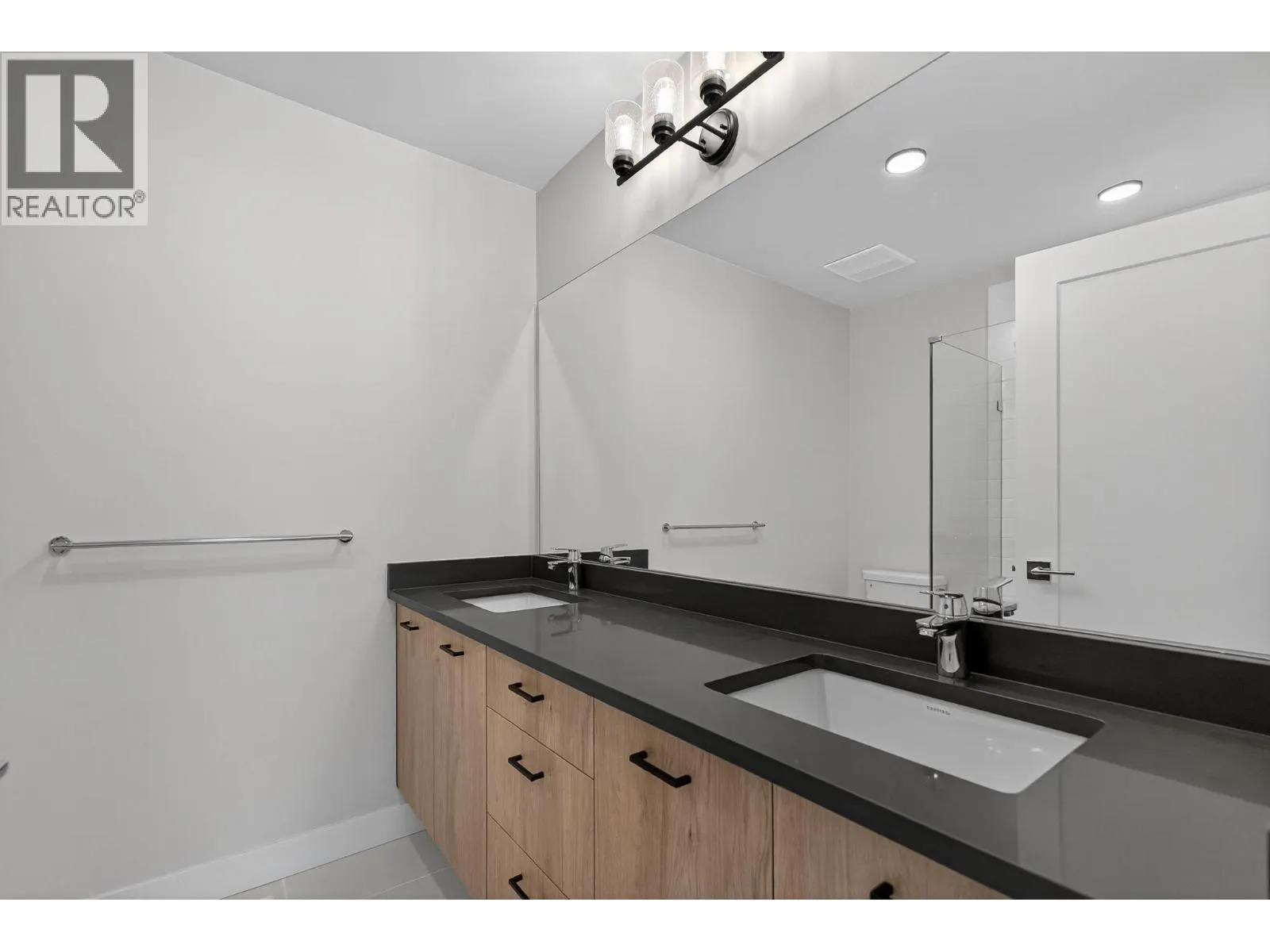 4025 Gellatly Road S Unit# 179