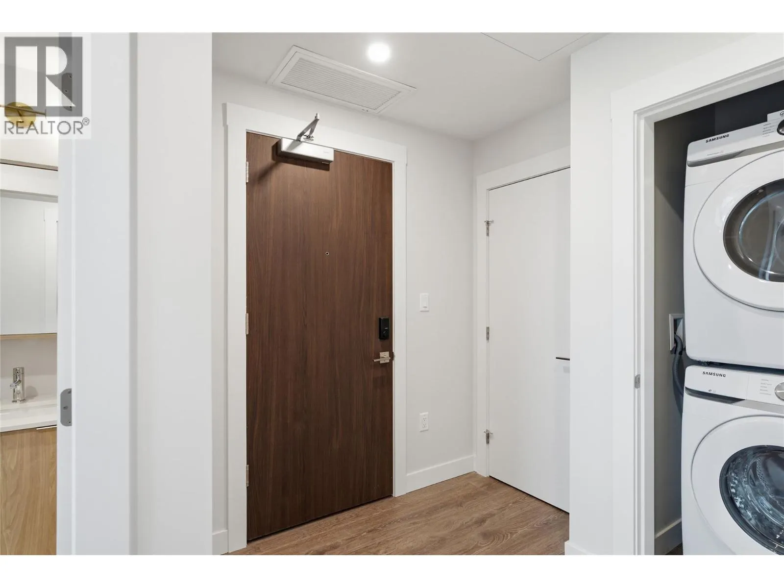 460 Nicola Street Unit# 1008