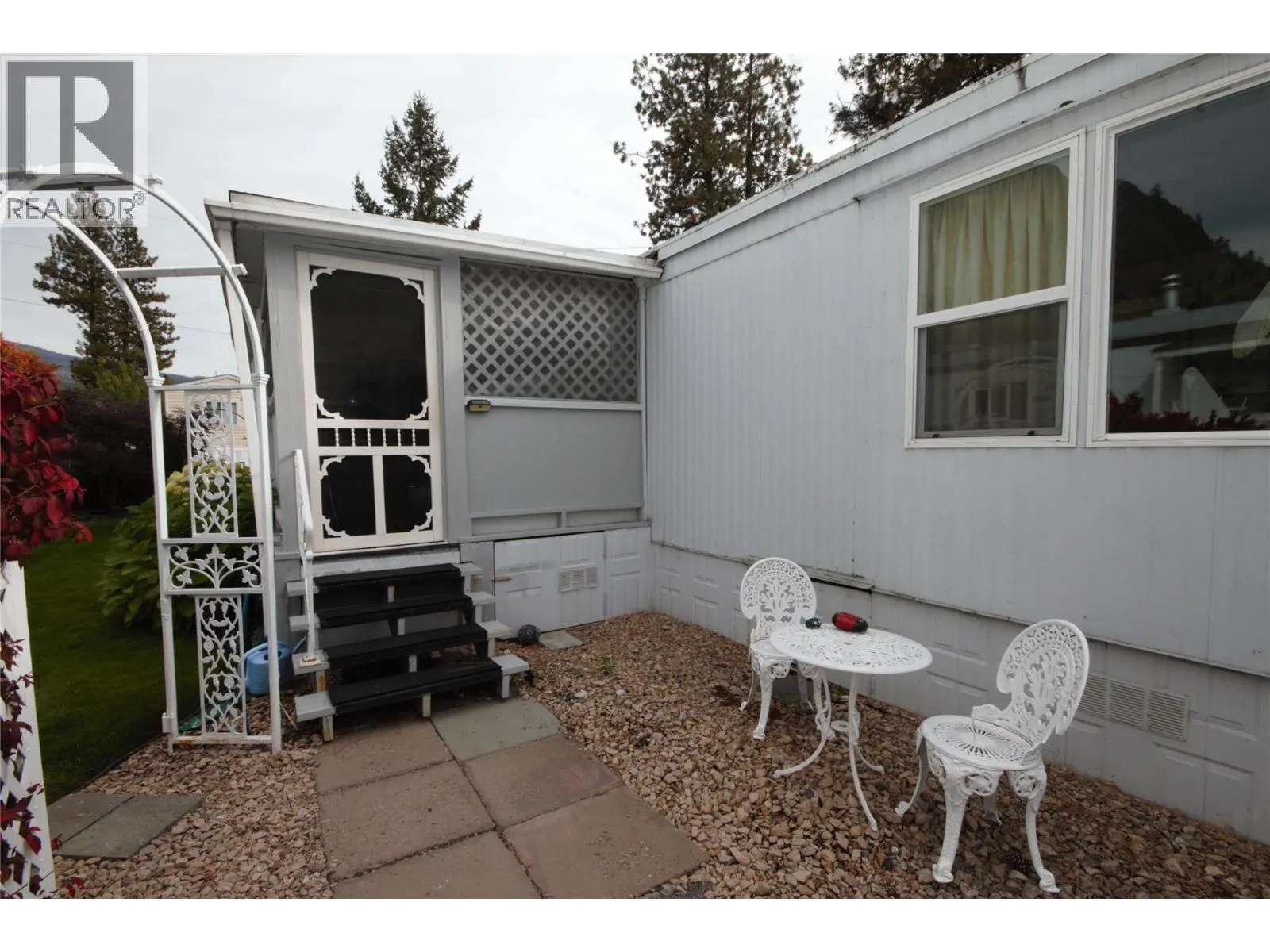 4505 MCLEAN CREEK Road Unit# B19