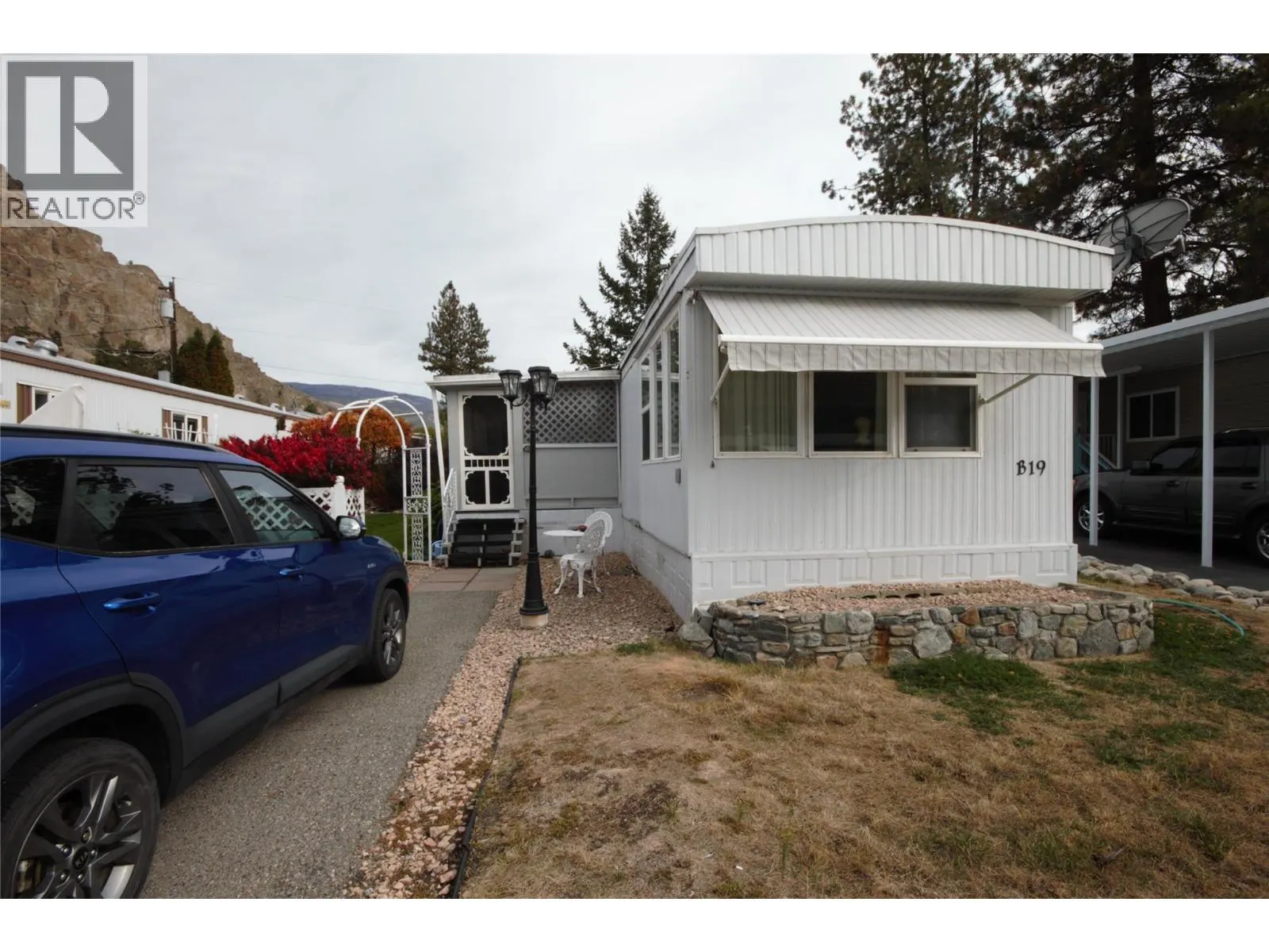 4505 MCLEAN CREEK Road Unit# B19