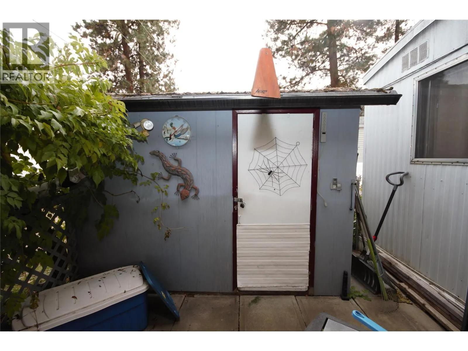 4505 MCLEAN CREEK Road Unit# B19