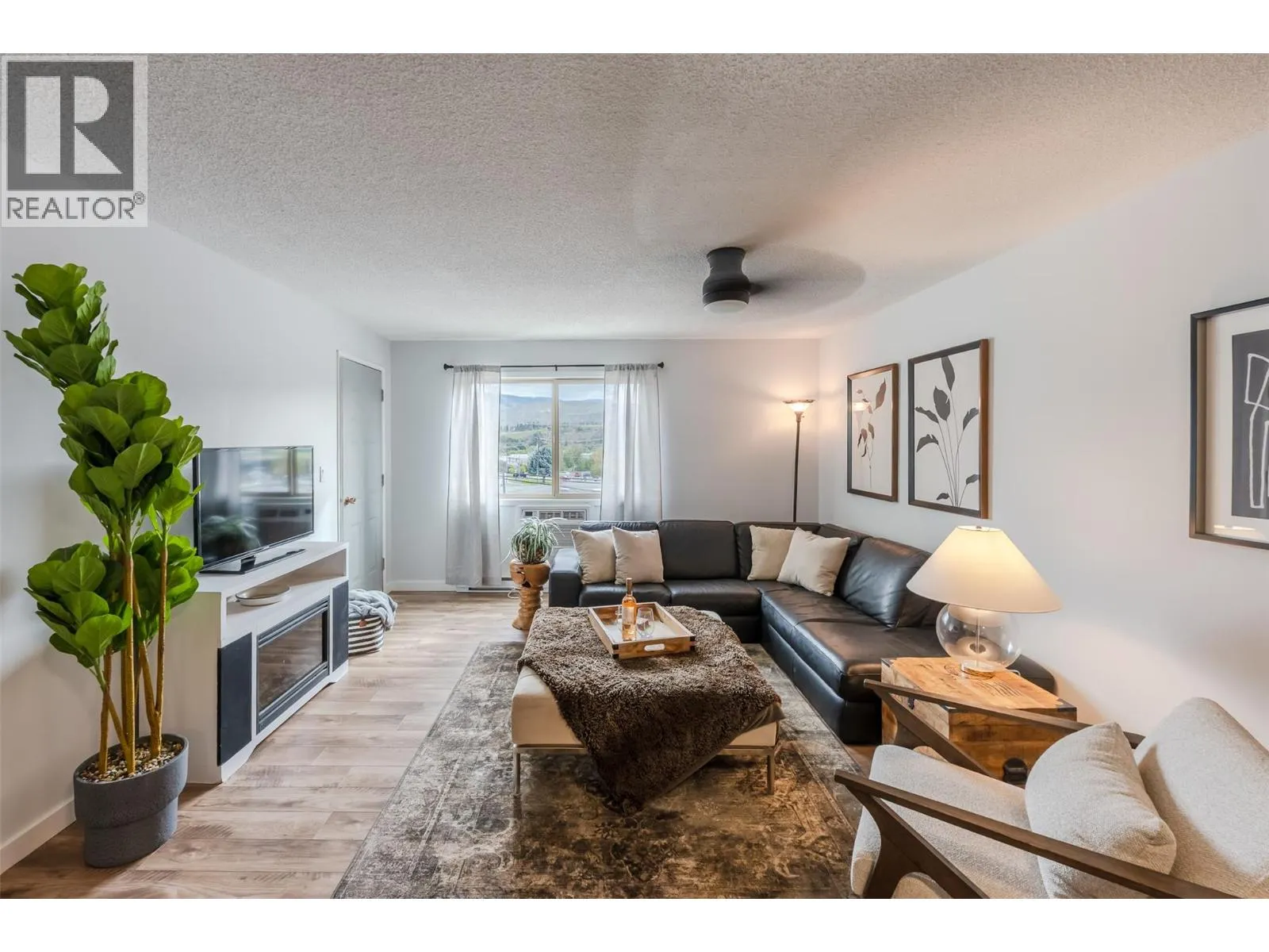 529 Co-Op Avenue Unit# 10
