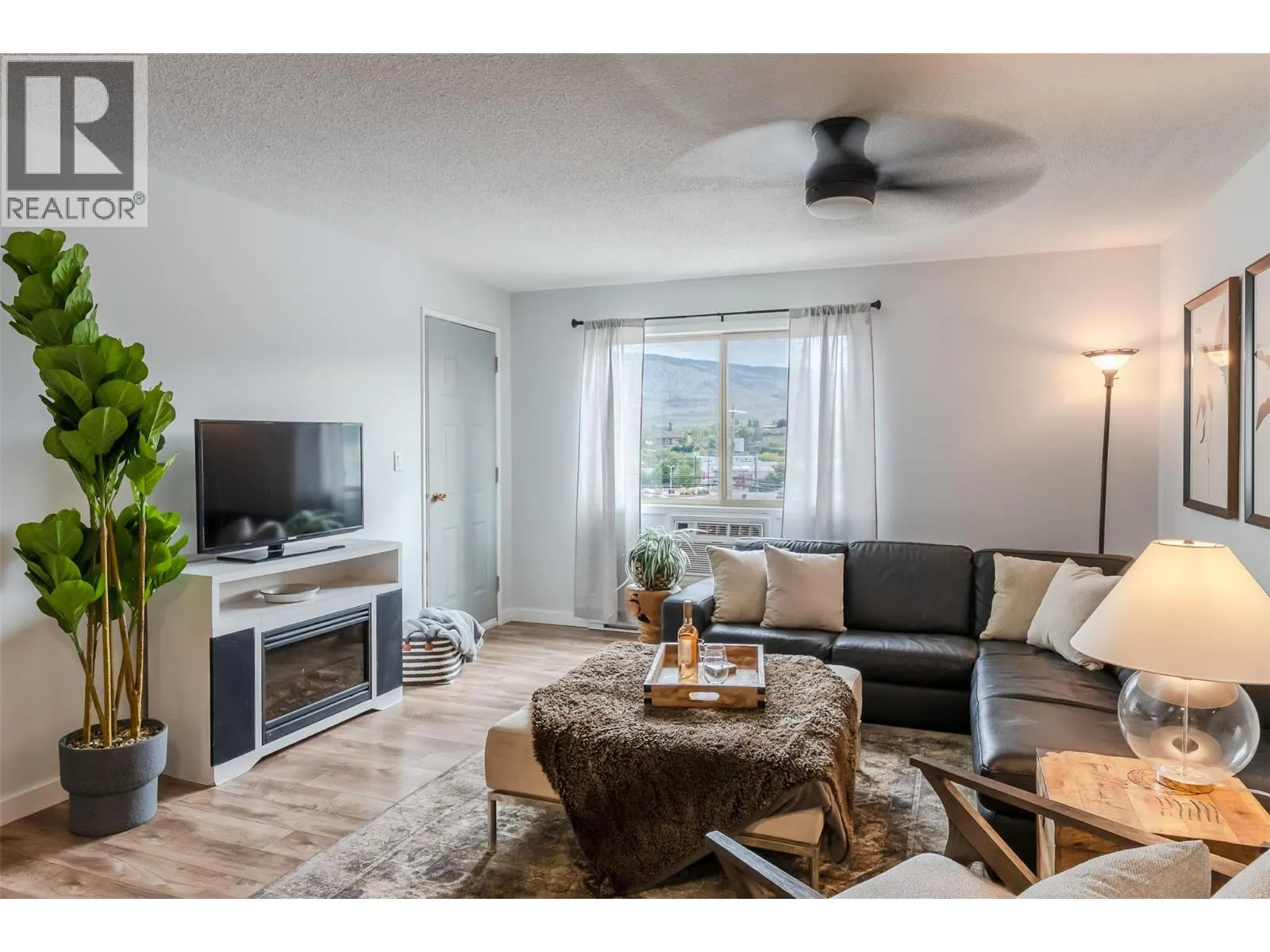 529 Co-Op Avenue Unit# 10