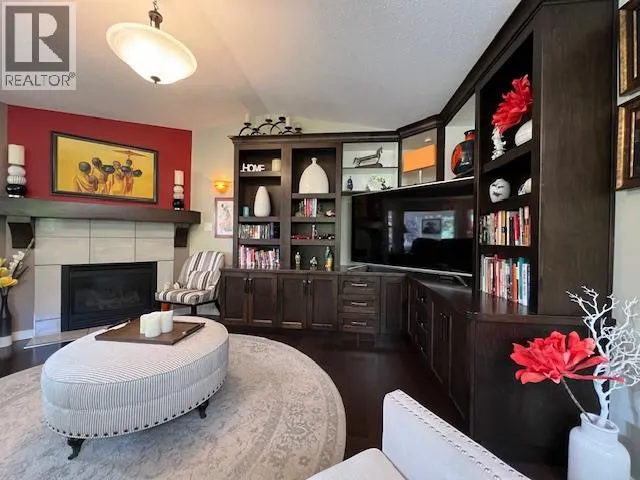 441 4th Street