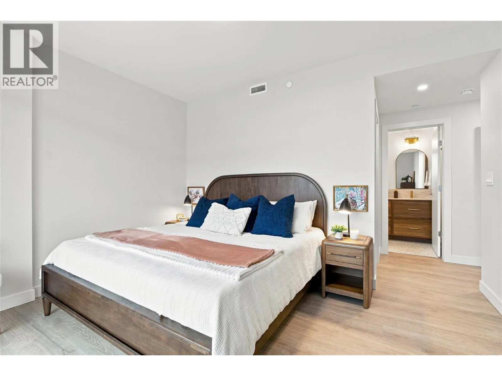 460 Nicola Street Unit# 2005