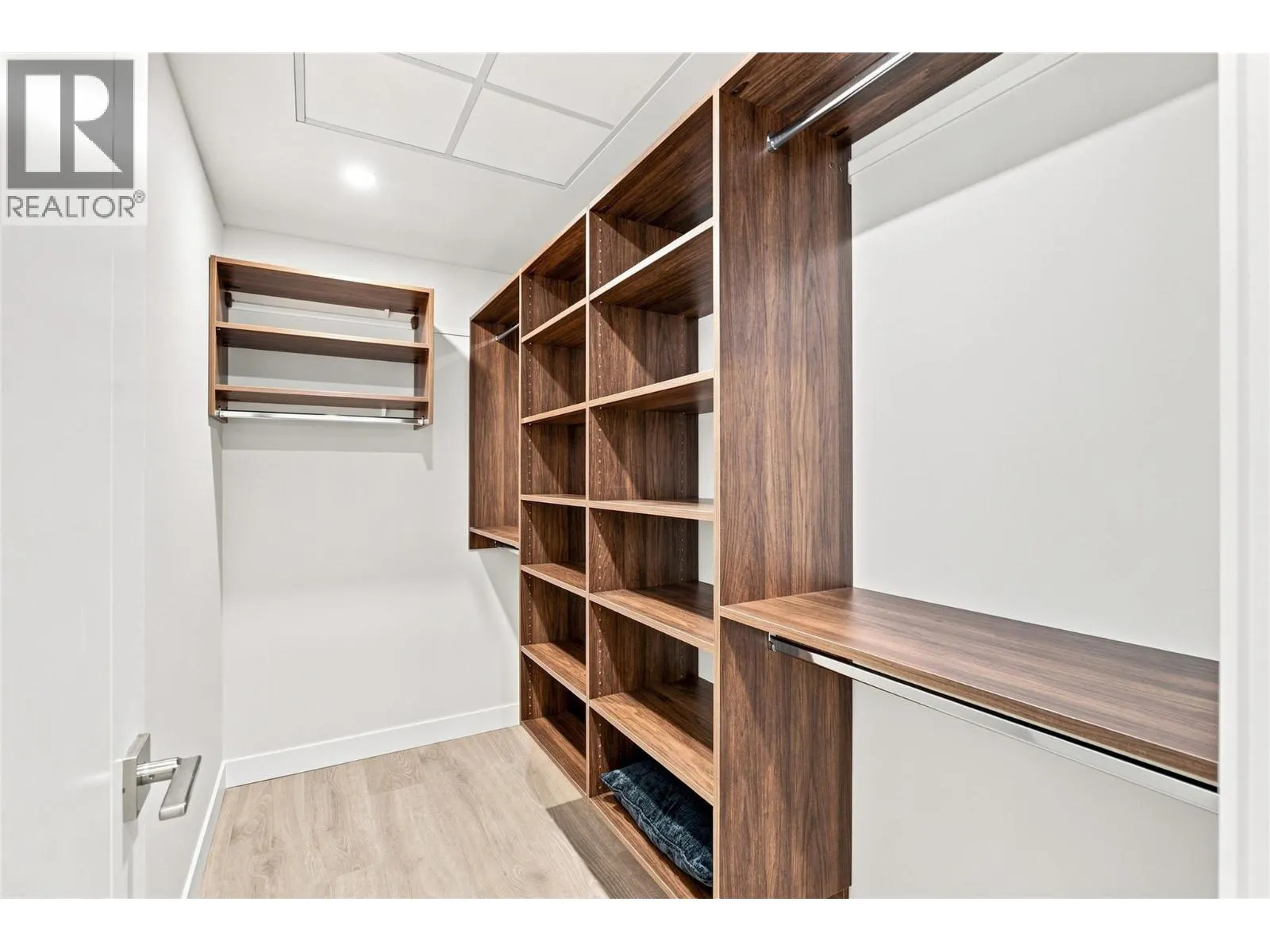 460 Nicola Street Unit# 2005