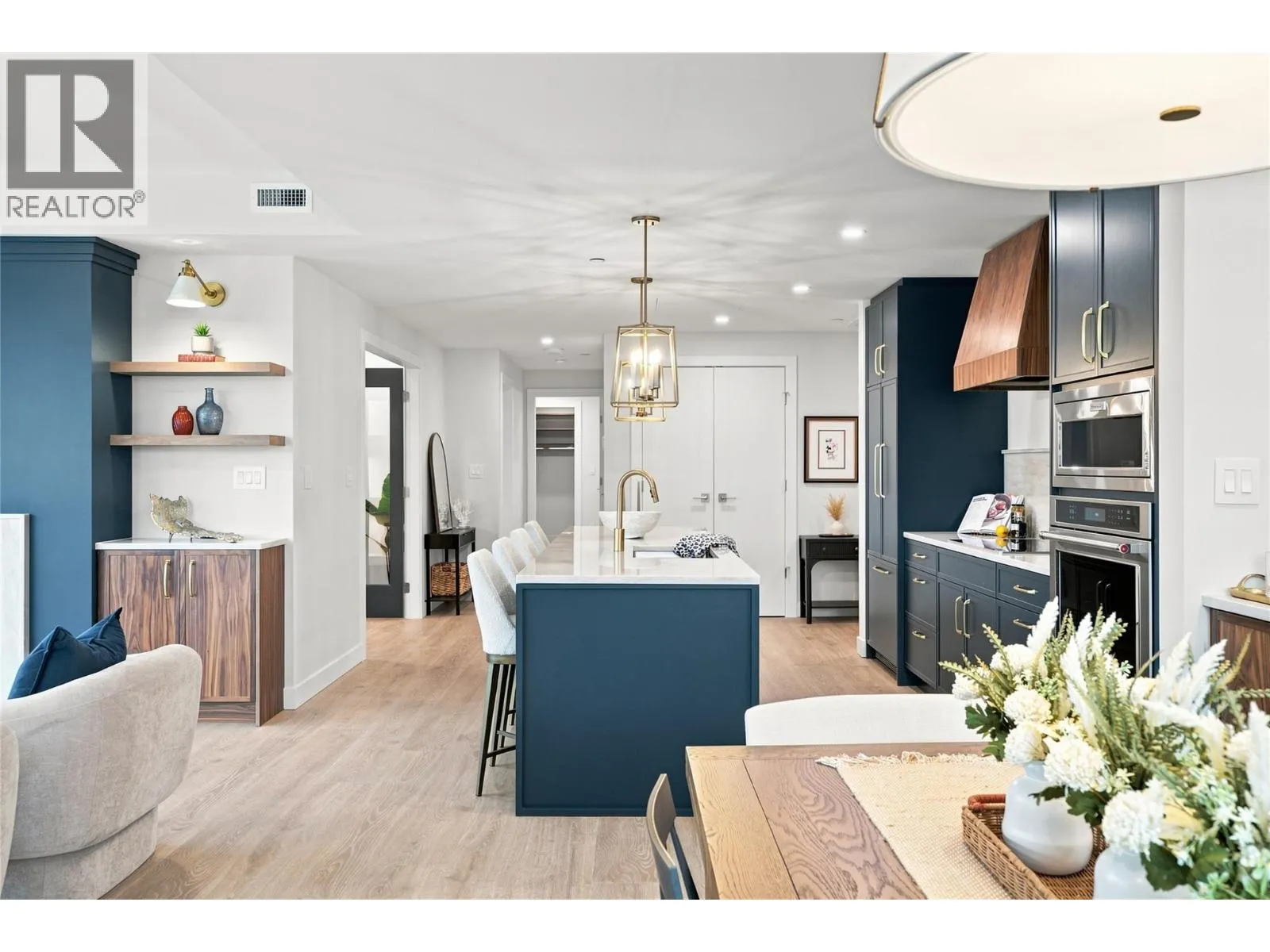 460 Nicola Street Unit# 2005
