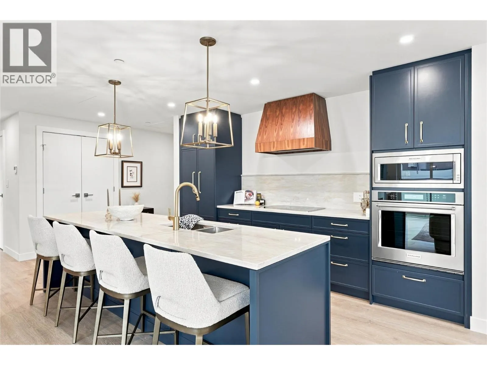 460 Nicola Street Unit# 2005