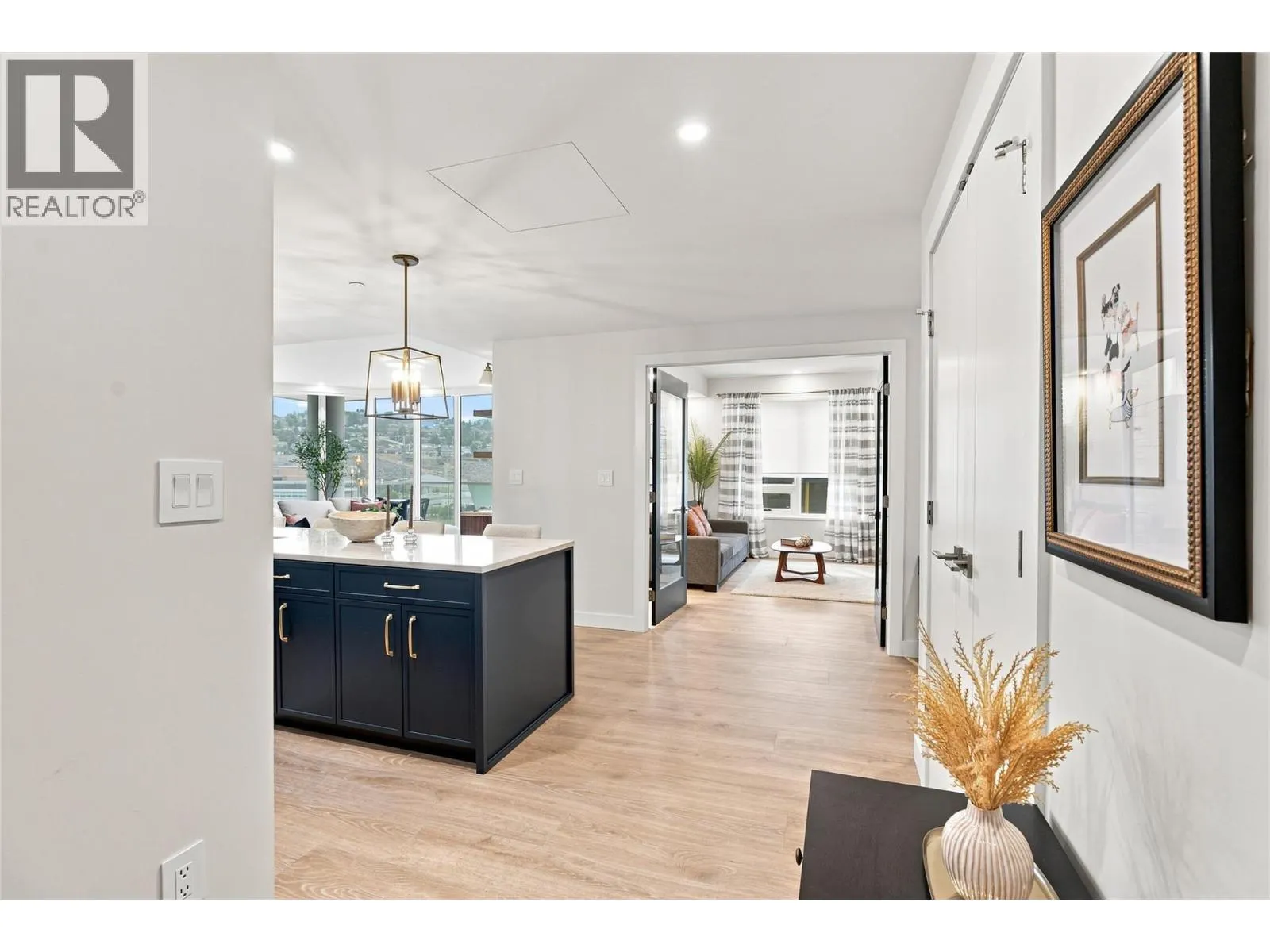 460 Nicola Street Unit# 2005