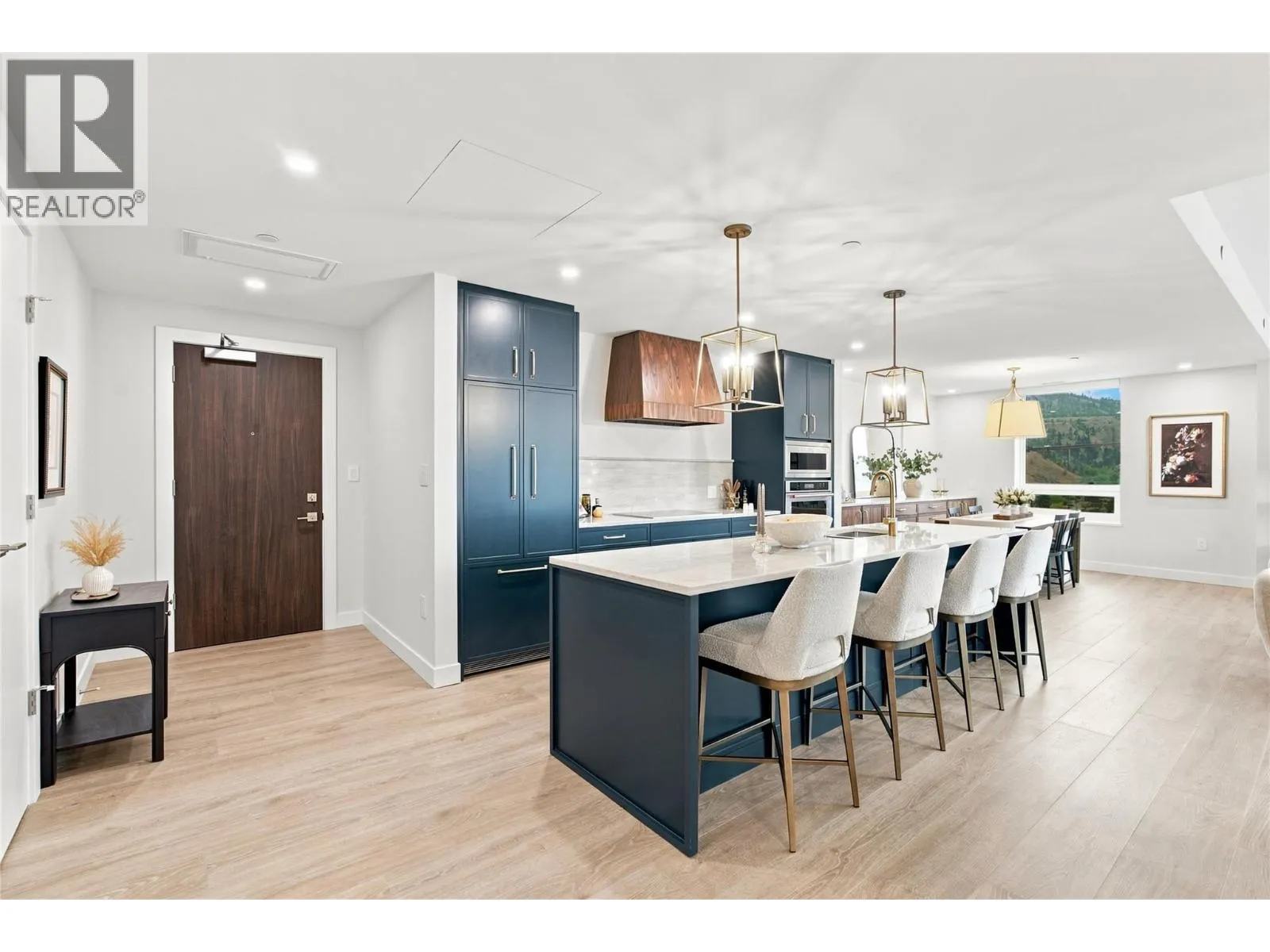 460 Nicola Street Unit# 2005