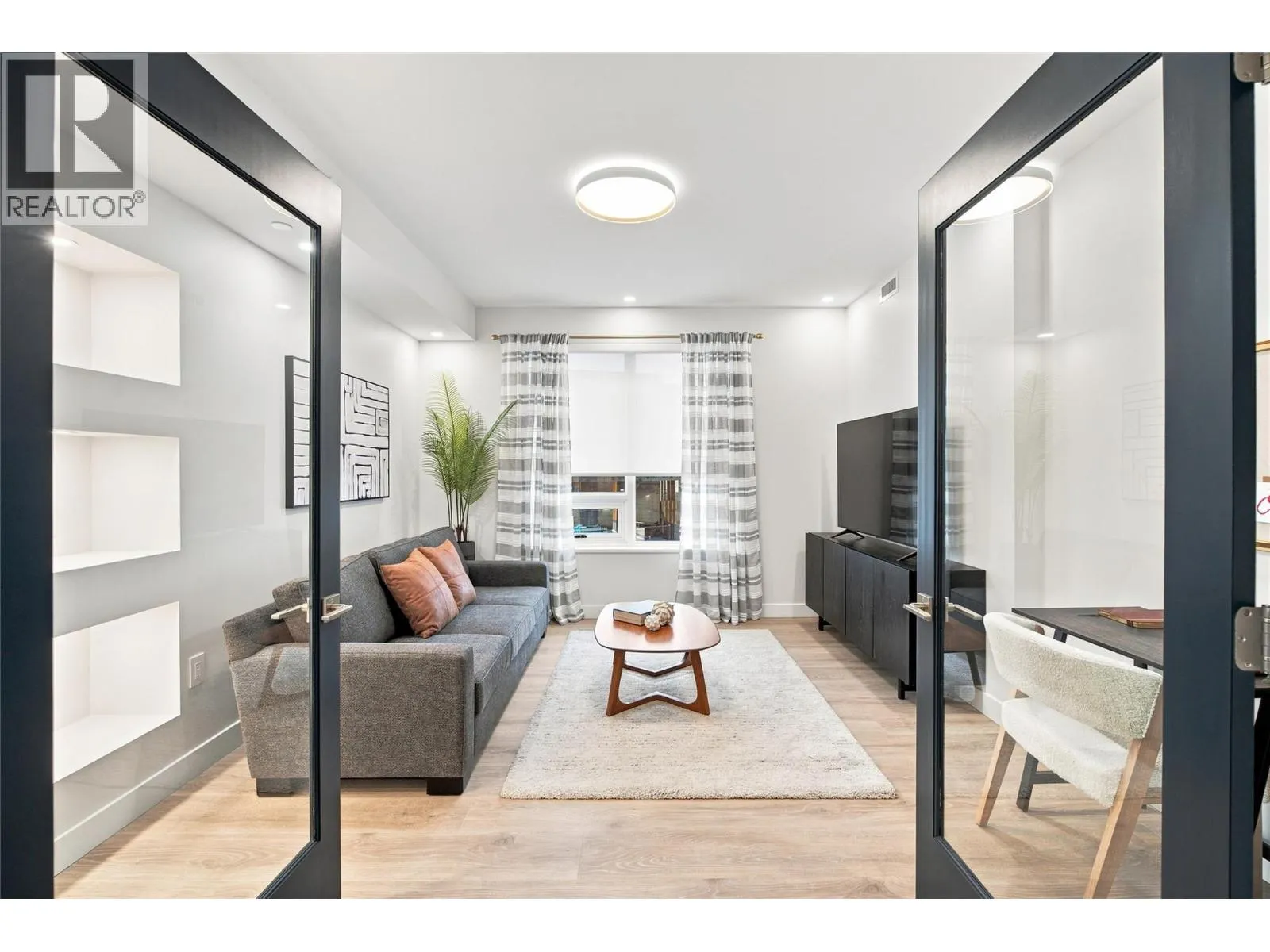 460 Nicola Street Unit# 2005