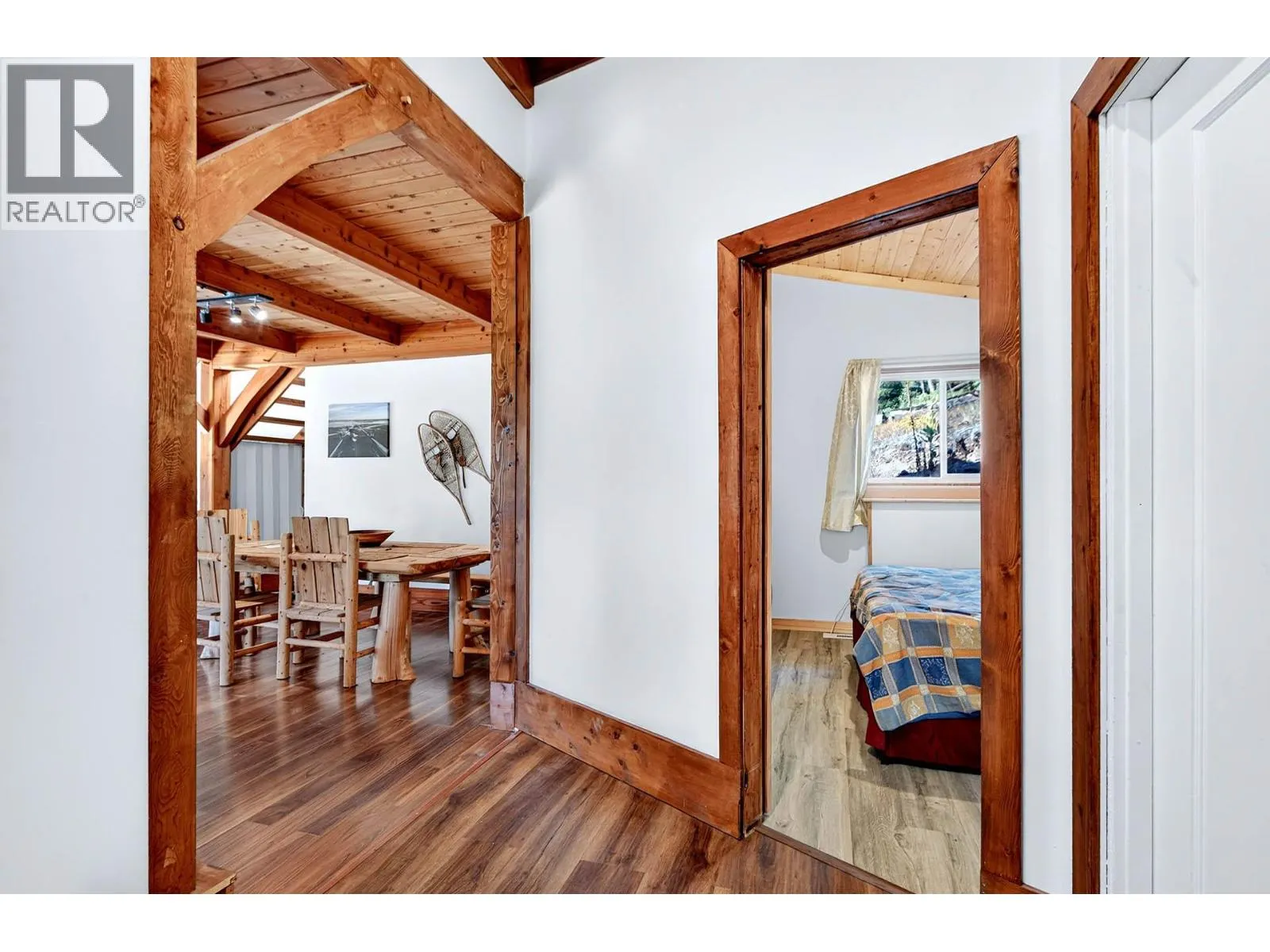 9524 Tranquille Criss Creek Road