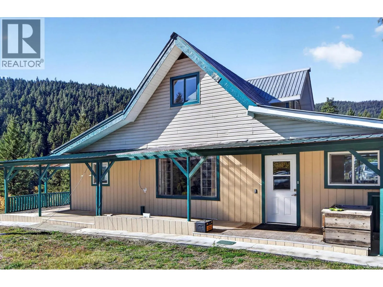 9524 Tranquille Criss Creek Road