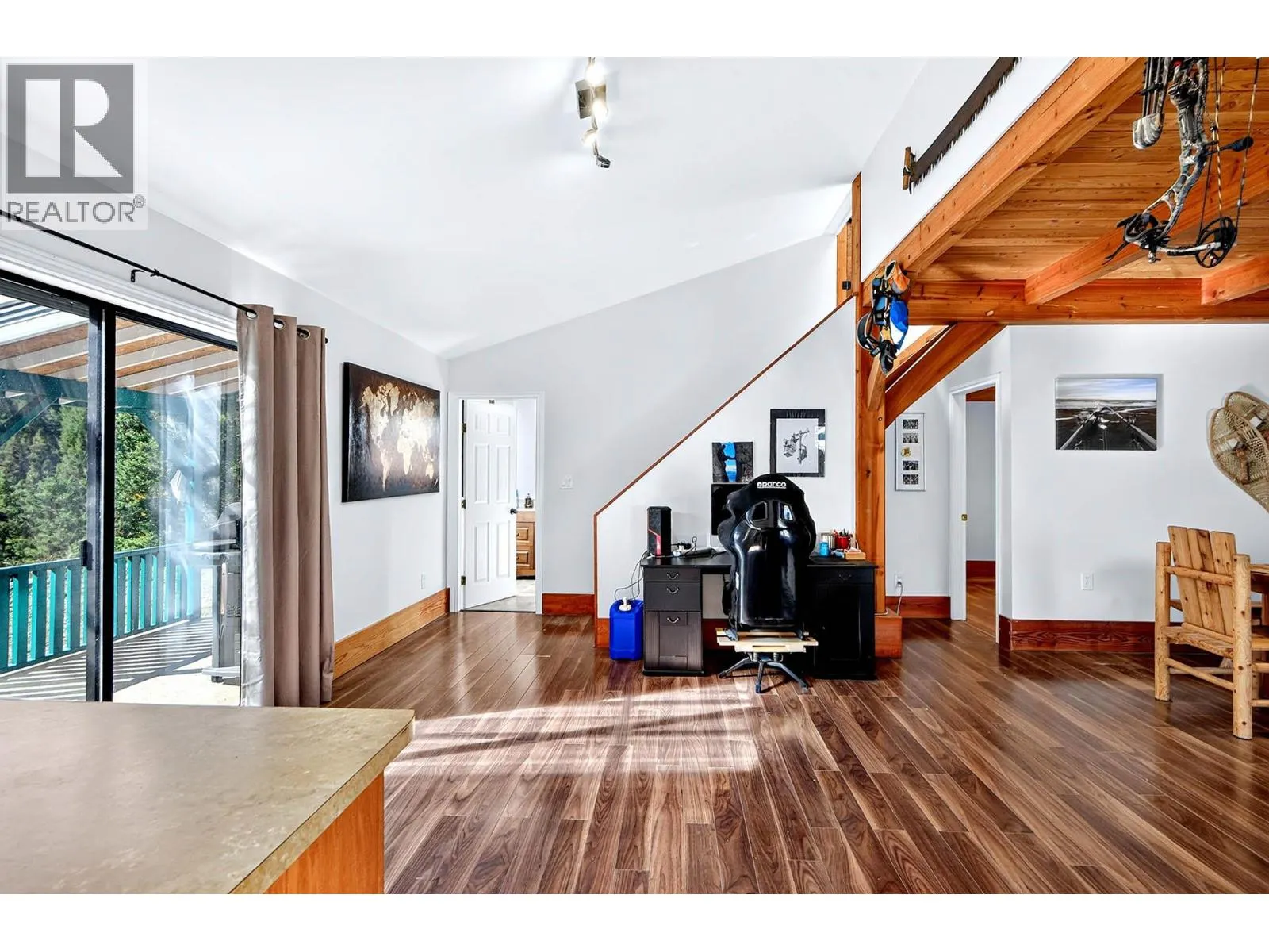 9524 Tranquille Criss Creek Road