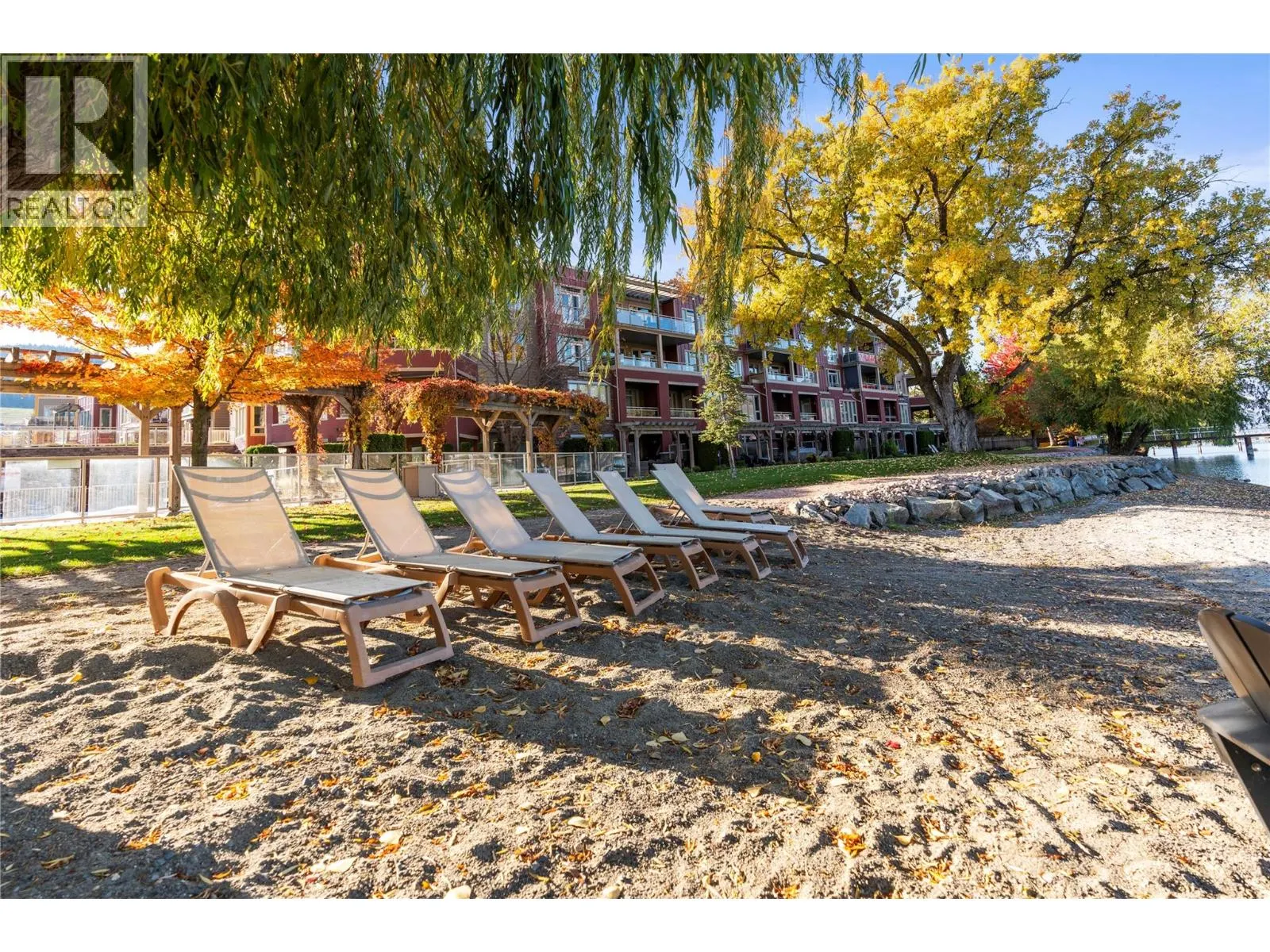 7343 Okanagan Landing Road Unit# 1132