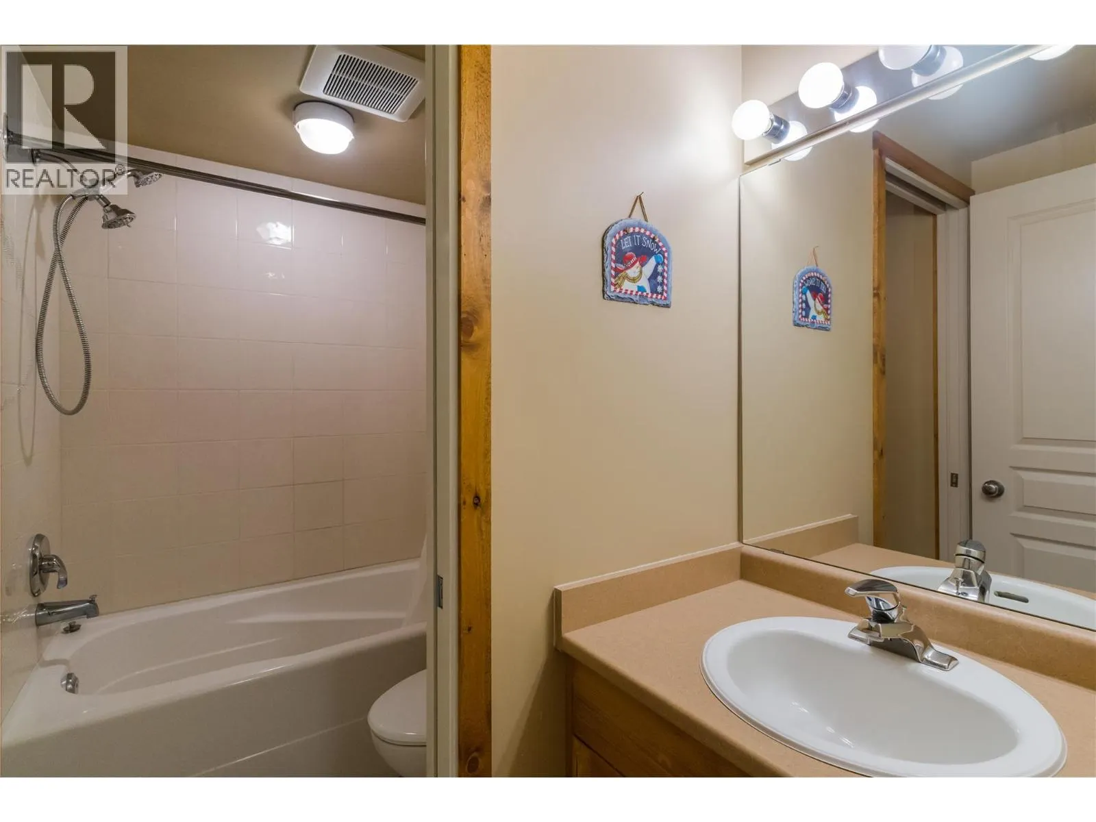 9802 Silver Star Road Unit# 204