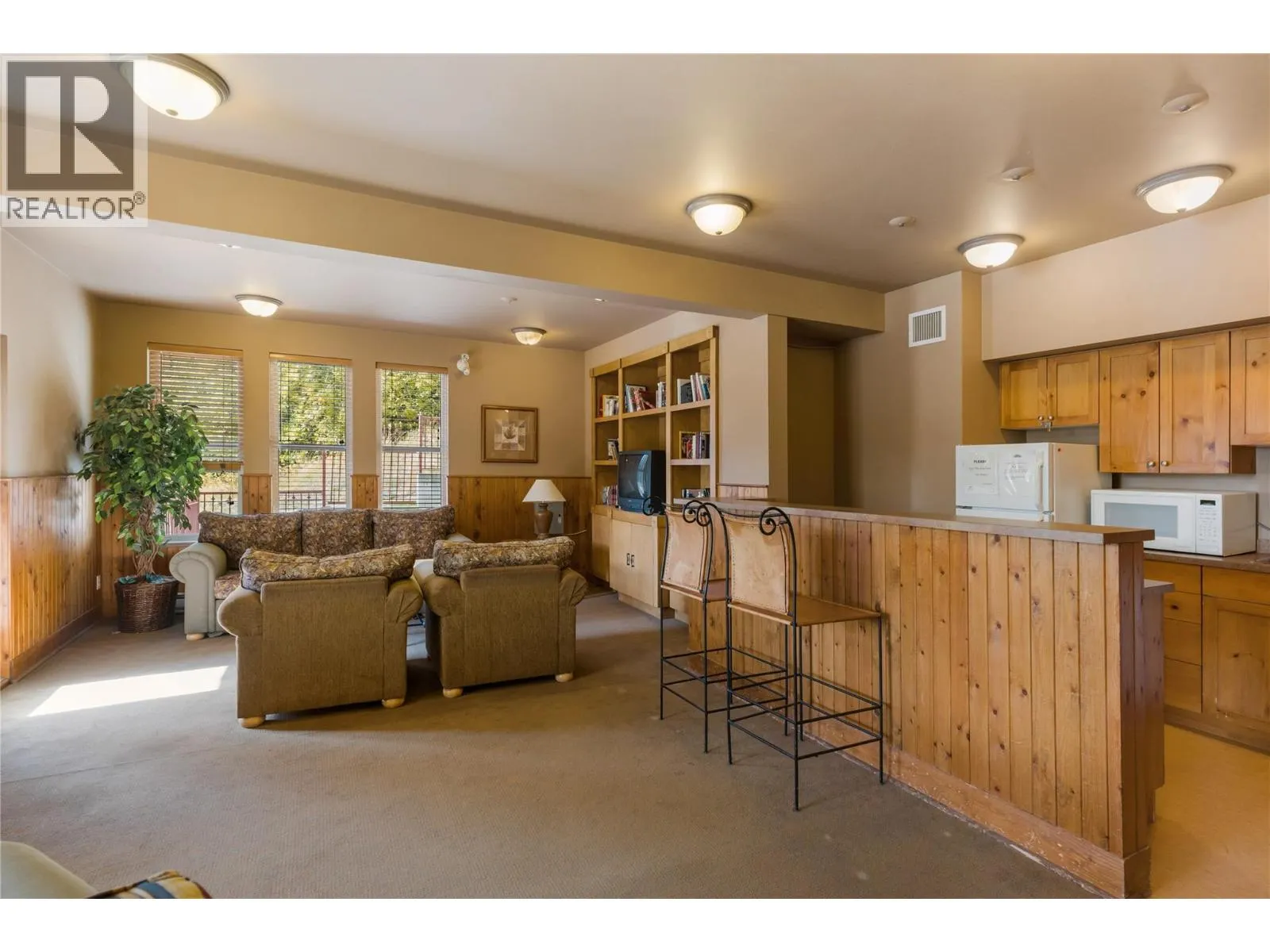 9802 Silver Star Road Unit# 204