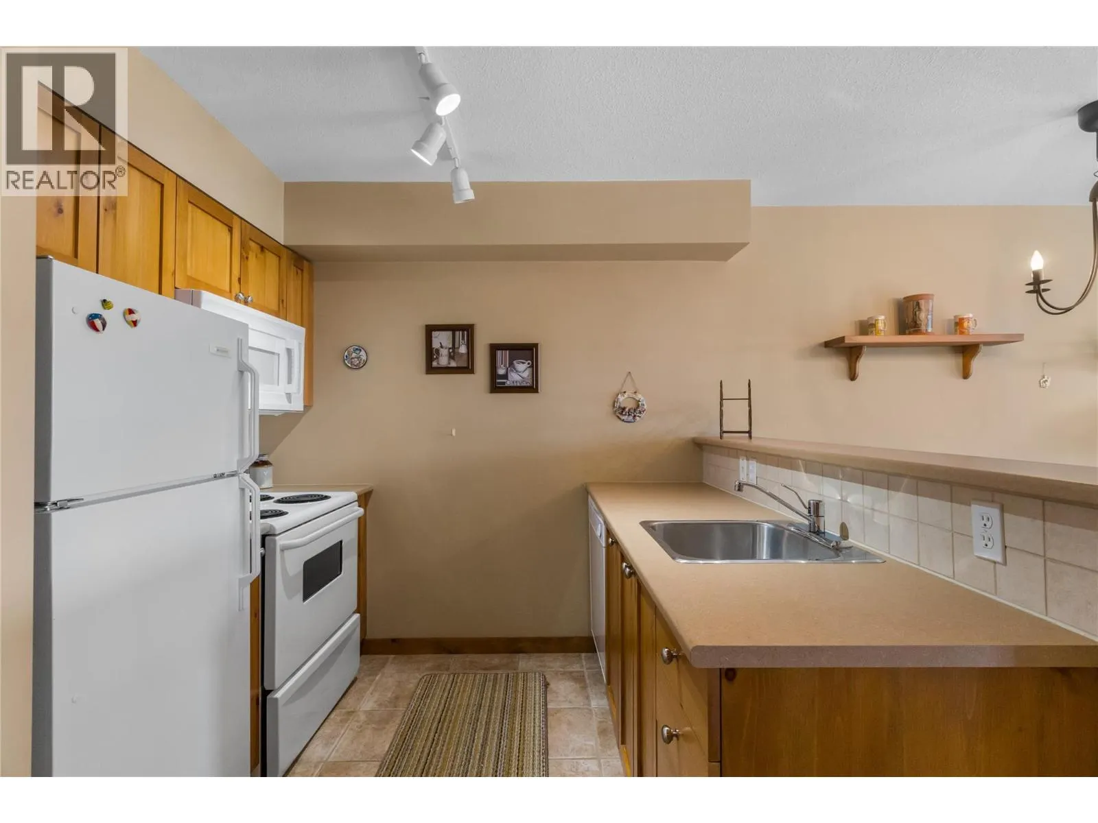 9802 Silver Star Road Unit# 204
