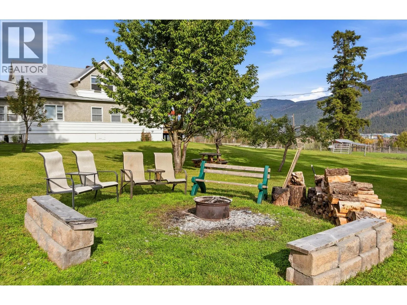 4652 Highway 97A
