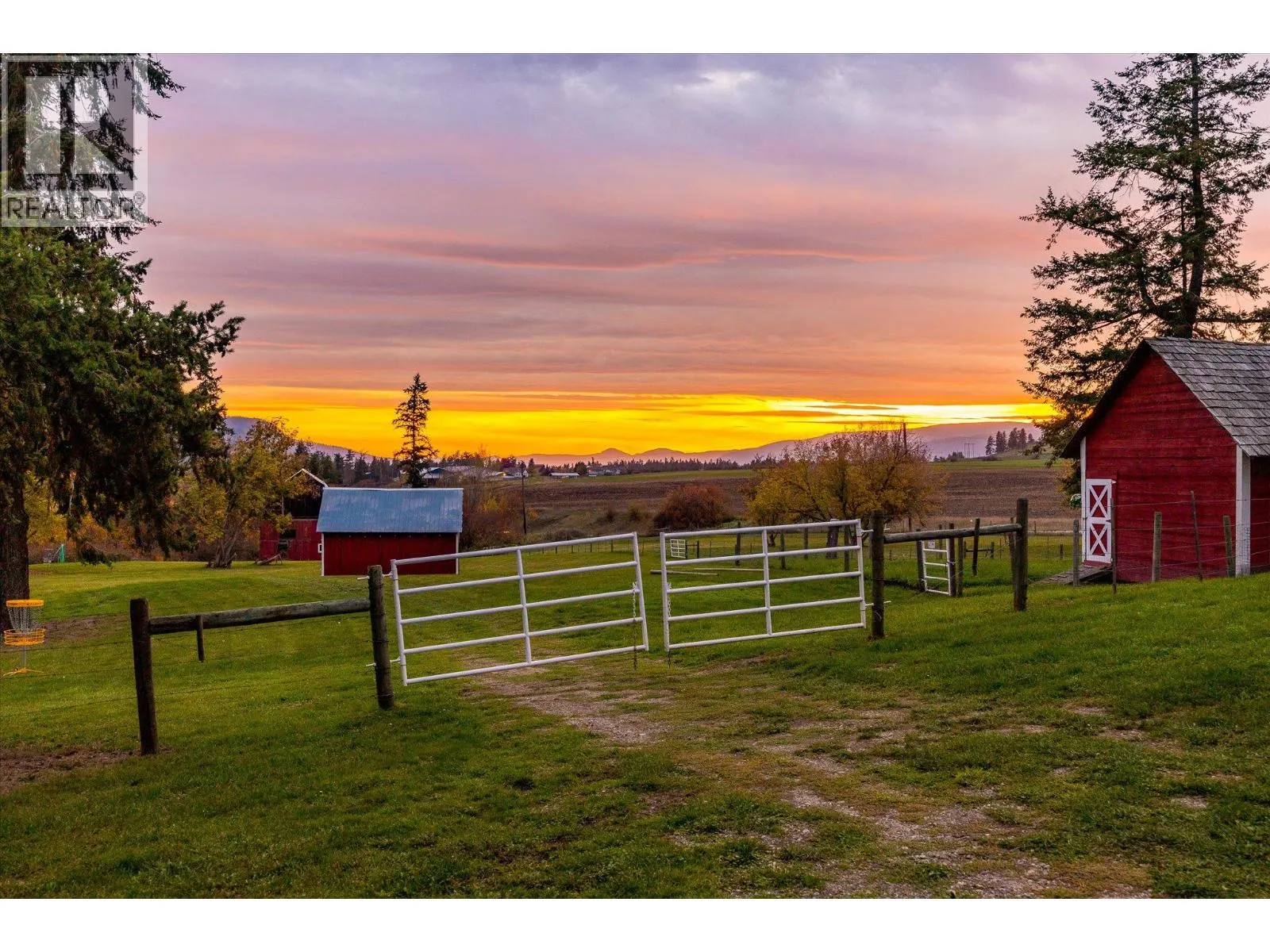 4652 Highway 97A