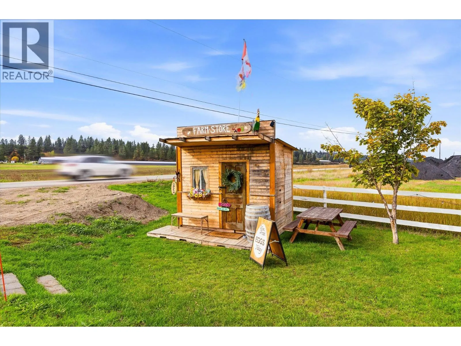 4652 Highway 97A