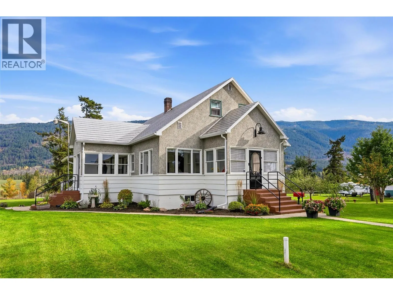 4652 Highway 97A