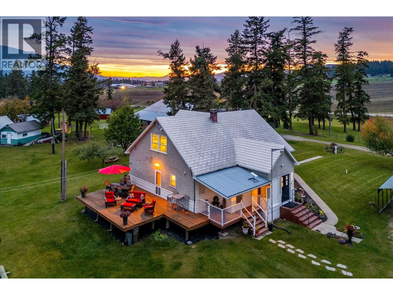 4652 Highway 97A