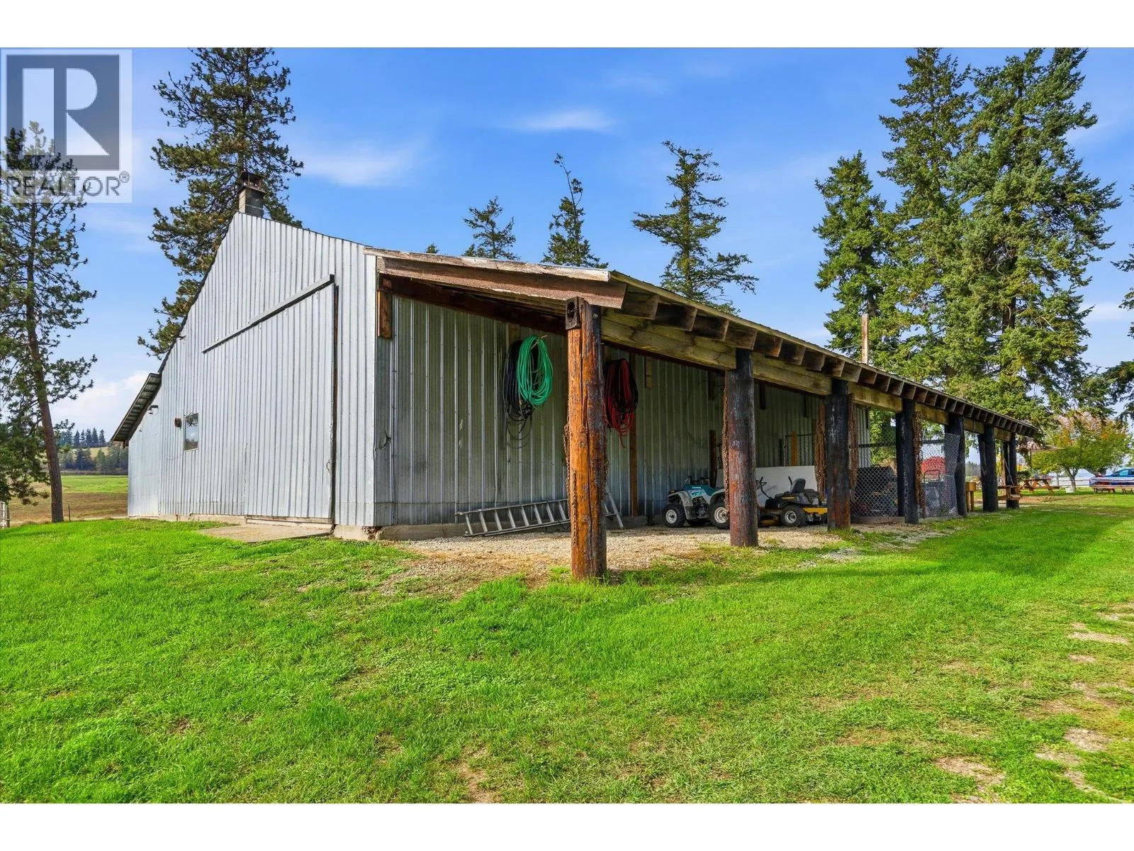 4652 Highway 97A