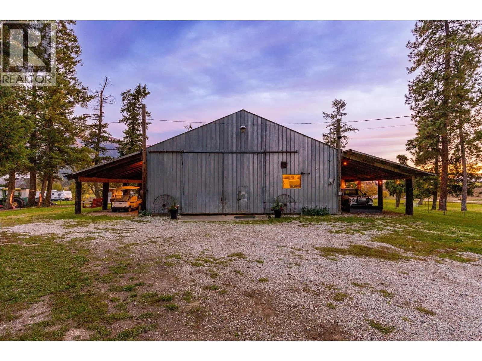 4652 Highway 97A