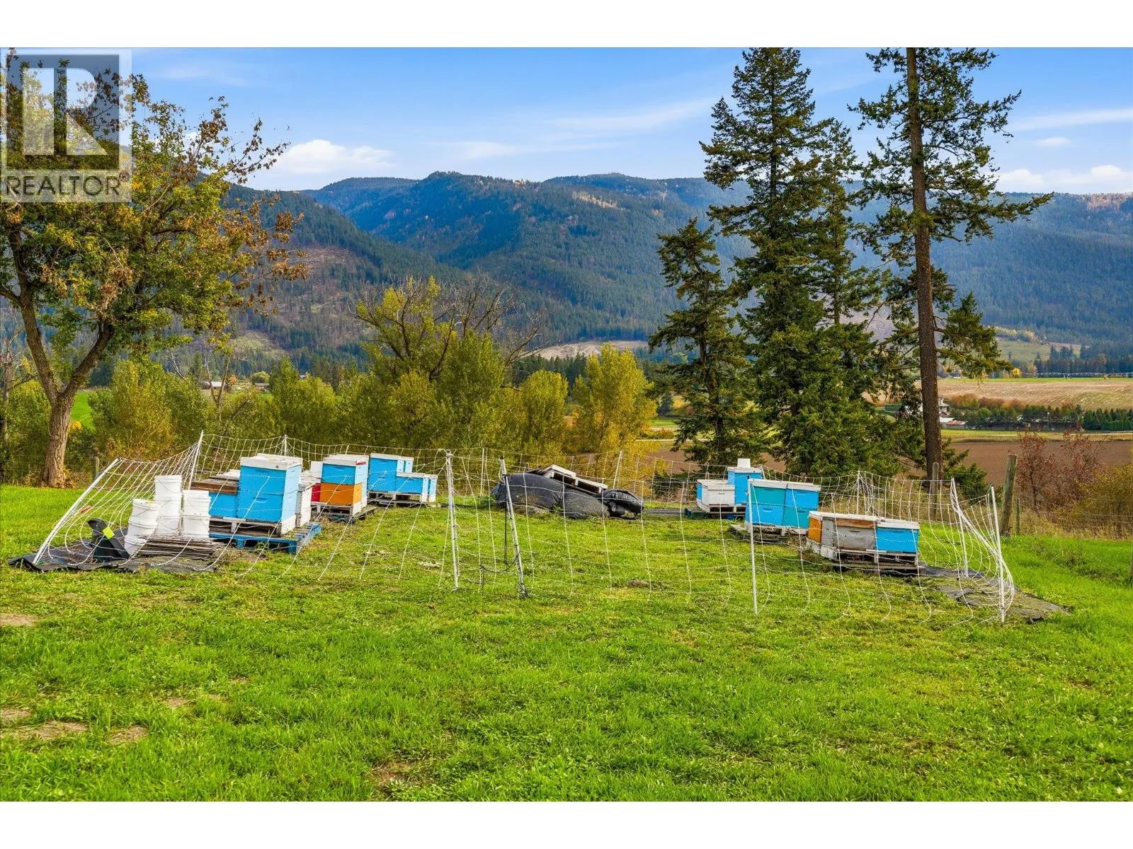 4652 Highway 97A