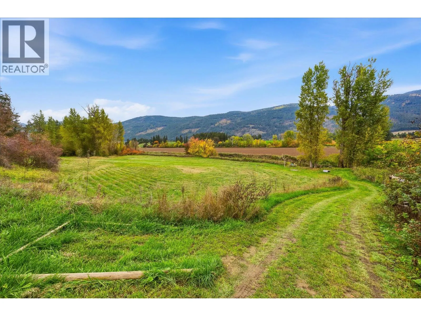 4652 Highway 97A
