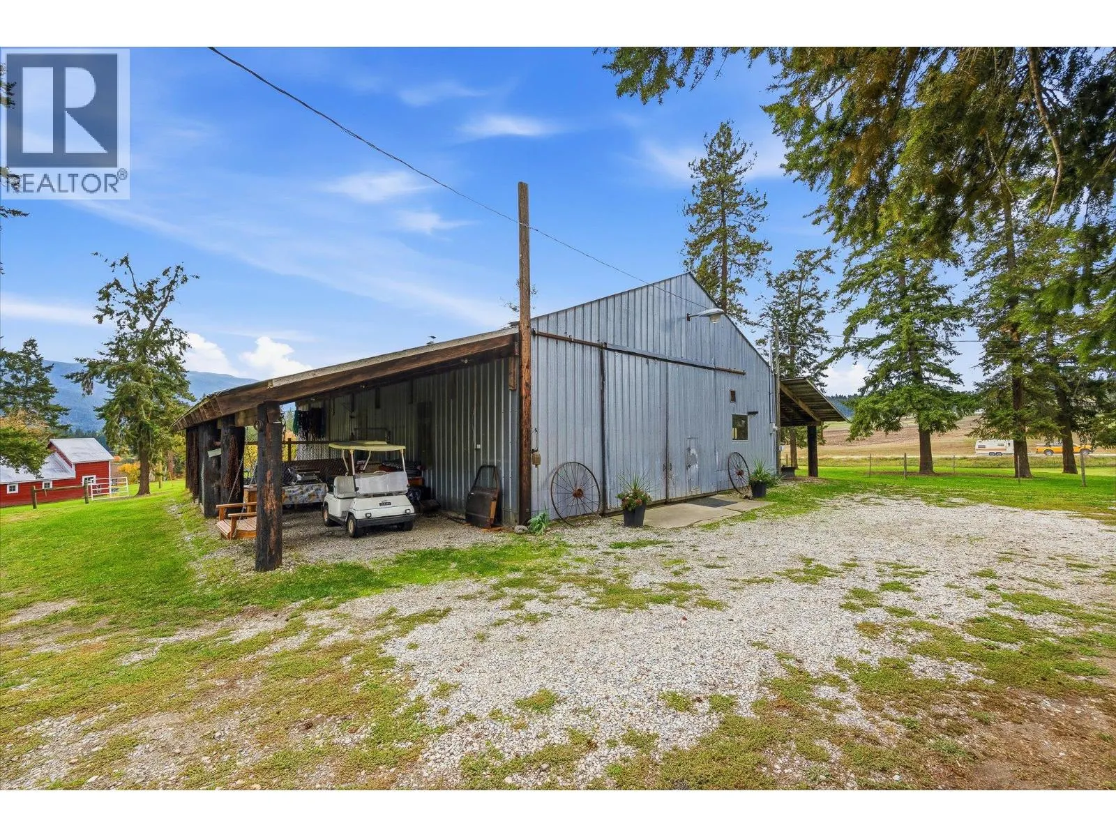 4652 Highway 97A