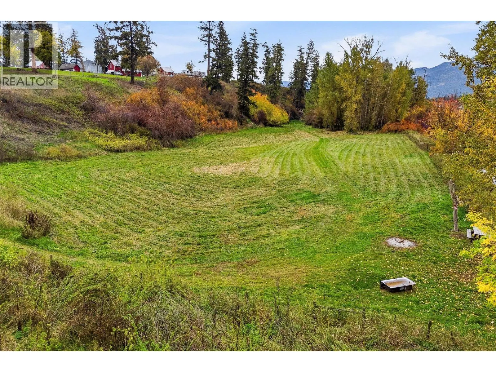 4652 Highway 97A