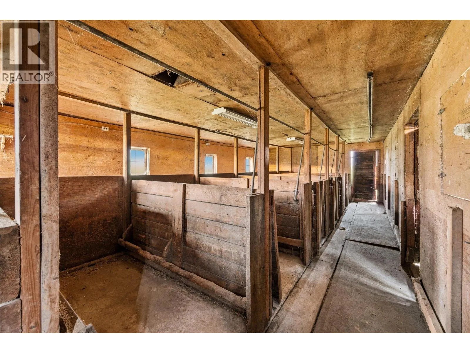 4652 Highway 97A